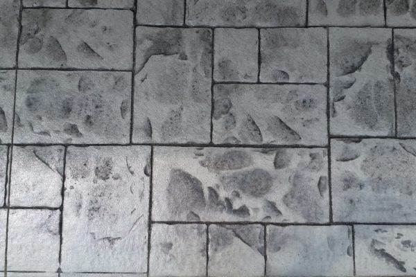 Close-up of stamped concrete slate pattern and colour